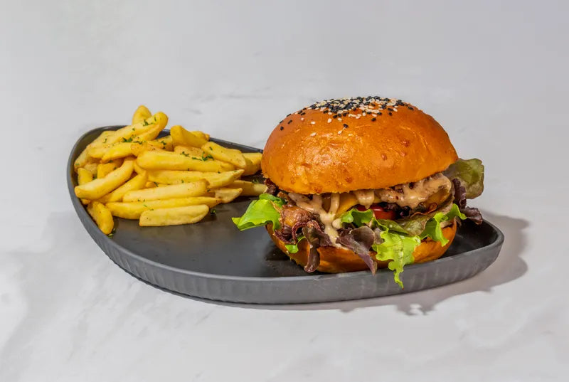 Izzi Steak Burger